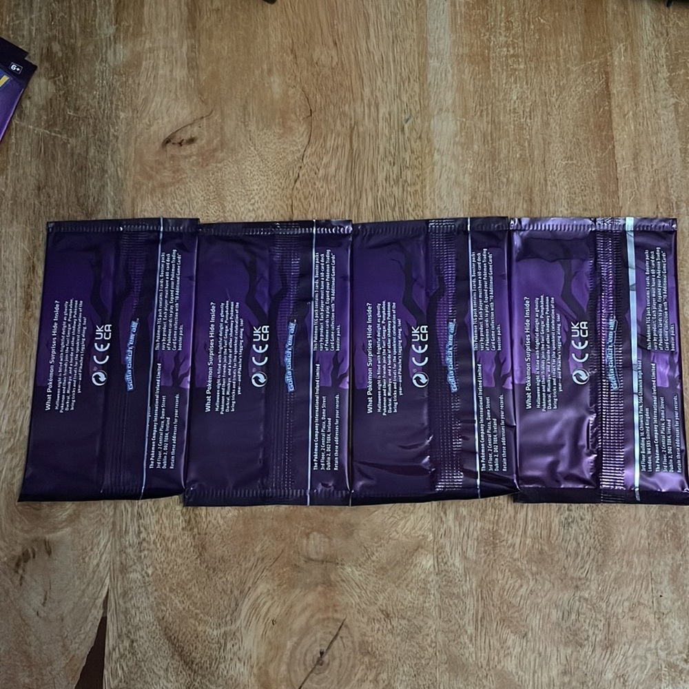 Pokémon Trick OR Treat Booster Bundle of 4 - Picture 2 of 2